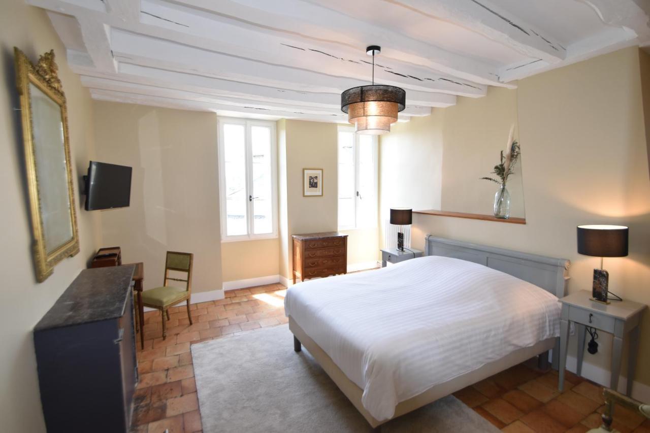 Hotel Les Destinees Chinon Exterior foto