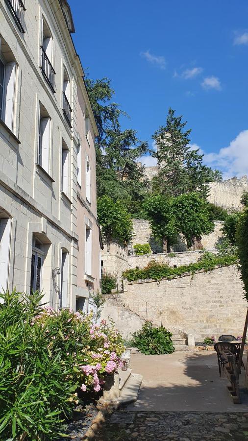 Hotel Les Destinees Chinon Exterior foto